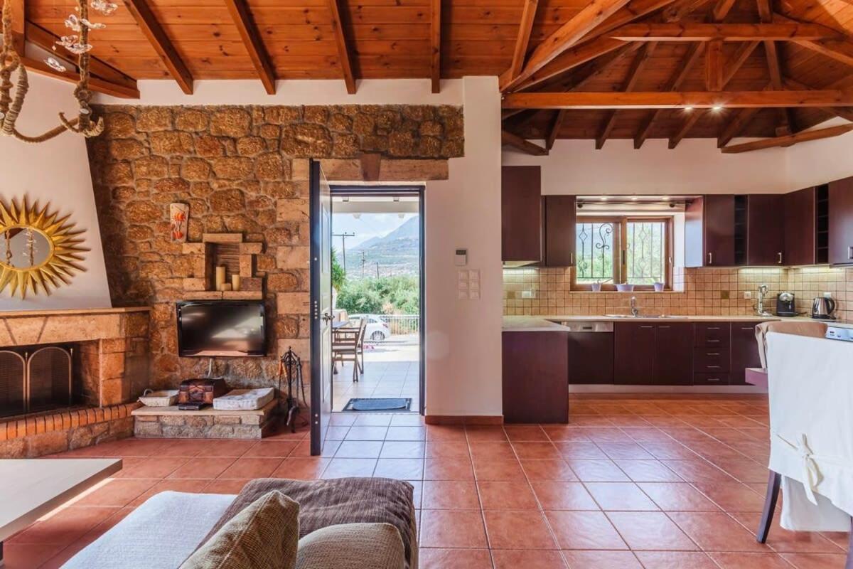 Mani'S Aura Seaside-Spacious Summer Retreat Kotronion  Экстерьер фото