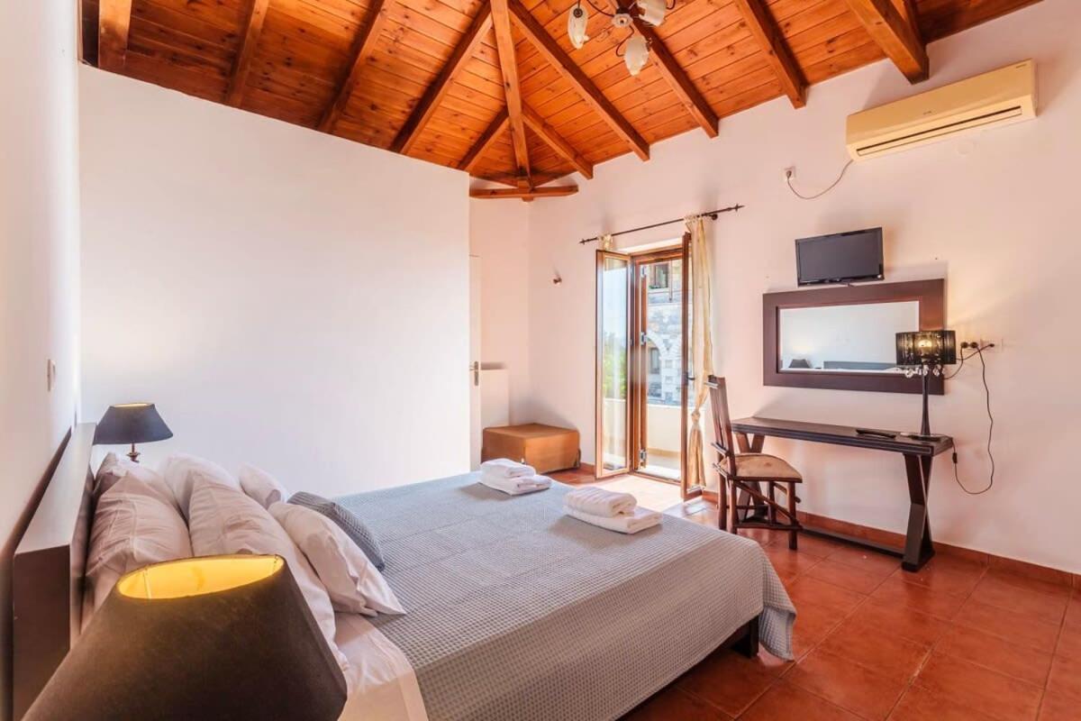 Mani'S Aura Seaside-Spacious Summer Retreat Kotronion  Экстерьер фото
